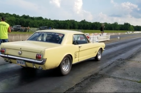 Turbocharged Classic Sleeper ’Stang Run Eights On The Quarter Mile