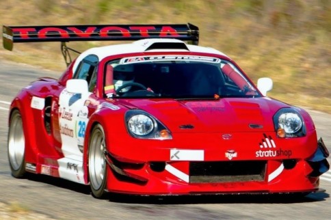Video: 680-HP Toyota MR2 Spyder Hillclimbs In South Africa