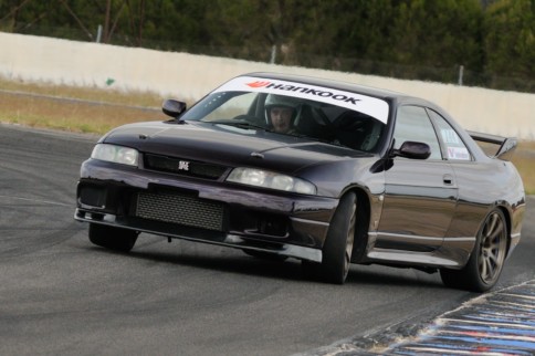 Video: Stroked R33 GT-R Roasts Tires At Winton Motor Raceway