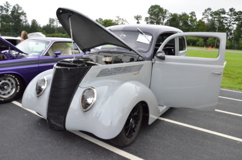 1937-ford-sedan-booster-begs-to-be-different-2018-08-07_01-48-28_500310