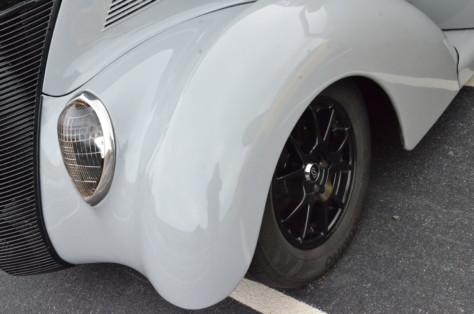 1937-ford-sedan-booster-begs-to-be-different-2018-08-07_01-50-22_228113