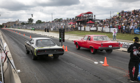 4th-annual-roadkill-nights-sees-street-legal-drag-racing-on-woodward-2018-08-14_22-46-11_833167
