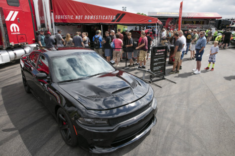 4th-annual-roadkill-nights-sees-street-legal-drag-racing-on-woodward-2018-08-14_22-46-24_798513