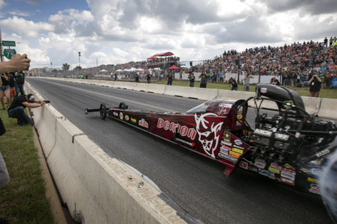 4th-annual-roadkill-nights-sees-street-legal-drag-racing-on-woodward-2018-08-14_22-47-25_011349