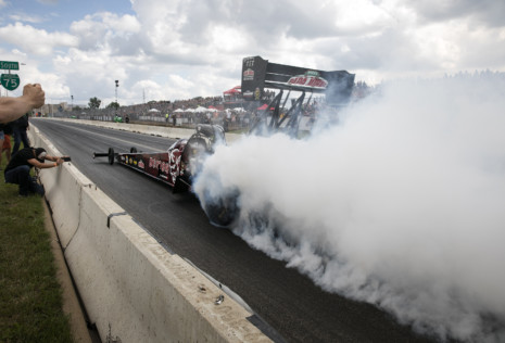4th-annual-roadkill-nights-sees-street-legal-drag-racing-on-woodward-2018-08-14_22-47-35_065951