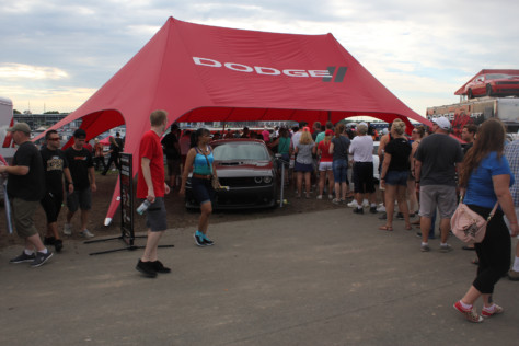 4th-annual-roadkill-nights-sees-street-legal-drag-racing-on-woodward-2018-08-14_22-48-32_710948