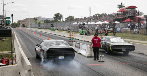 4th-annual-roadkill-nights-sees-street-legal-drag-racing-on-woodward-2018-08-14_22-49-38_228553