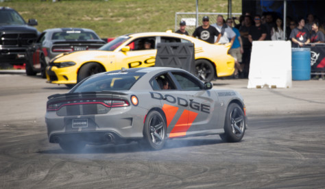 4th-annual-roadkill-nights-sees-street-legal-drag-racing-on-woodward-2018-08-14_22-52-01_215857