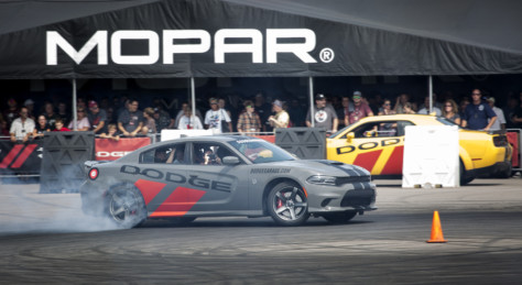4th-annual-roadkill-nights-sees-street-legal-drag-racing-on-woodward-2018-08-14_22-52-09_244098