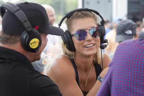 4th-annual-roadkill-nights-sees-street-legal-drag-racing-on-woodward-2018-08-14_22-54-29_017496