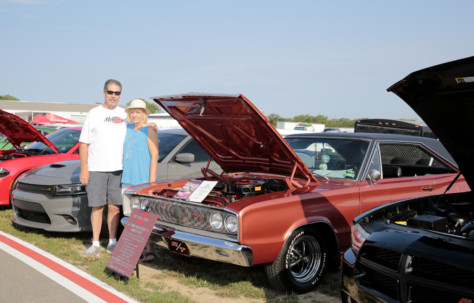 4th-annual-roadkill-nights-sees-street-legal-drag-racing-on-woodward-2018-08-14_22-56-08_104126