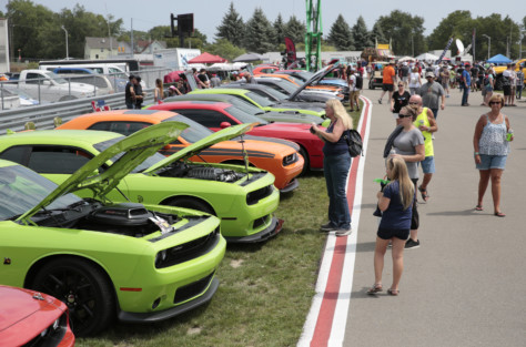 4th-annual-roadkill-nights-sees-street-legal-drag-racing-on-woodward-2018-08-14_22-57-09_783218