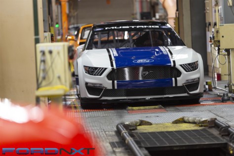mustang-is-dressed-for-success-in-nascar-cup-series-racing-next-year-2018-08-09_17-03-54_342247