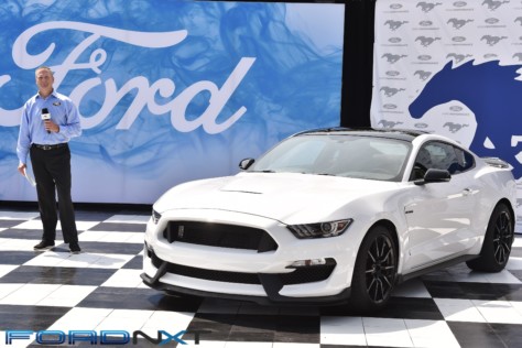 mustang-is-dressed-for-success-in-nascar-cup-series-racing-next-year-2018-08-10_16-18-57_983798