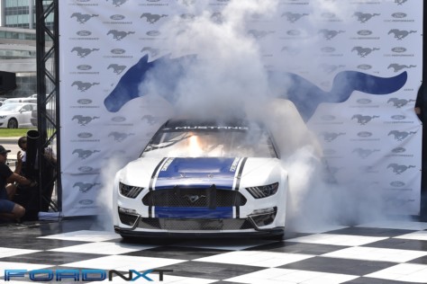 mustang-is-dressed-for-success-in-nascar-cup-series-racing-next-year-2018-08-10_16-20-19_241395