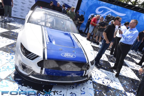 mustang-is-dressed-for-success-in-nascar-cup-series-racing-next-year-2018-08-10_16-21-22_285729