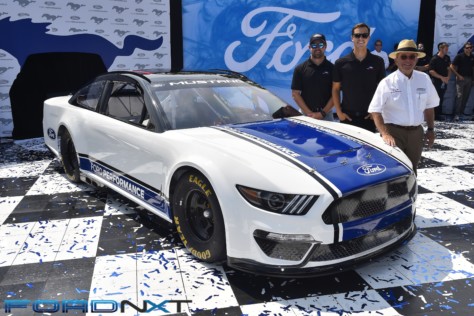mustang-is-dressed-for-success-in-nascar-cup-series-racing-next-year-2018-08-10_16-24-56_627543