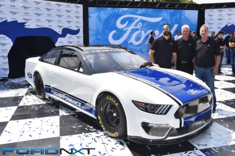mustang-is-dressed-for-success-in-nascar-cup-series-racing-next-year-2018-08-10_16-25-33_943117