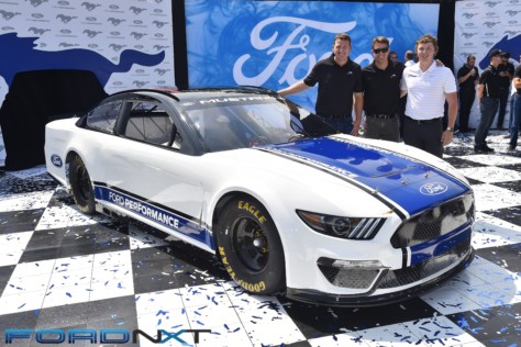 mustang-is-dressed-for-success-in-nascar-cup-series-racing-next-year-2018-08-10_16-25-44_550212