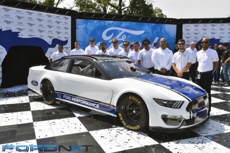 mustang-is-dressed-for-success-in-nascar-cup-series-racing-next-year-2018-08-10_16-26-22_066147