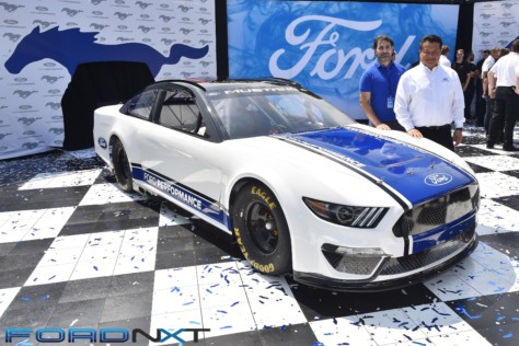 mustang-is-dressed-for-success-in-nascar-cup-series-racing-next-year-2018-08-10_16-26-31_042154