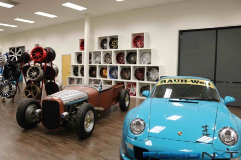take-a-tour-of-the-american-racing-wheels-showroom-2018-08-30_01-35-49_731564
