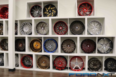take-a-tour-of-the-american-racing-wheels-showroom-2018-08-30_01-36-56_922419