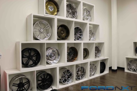 take-a-tour-of-the-american-racing-wheels-showroom-2018-08-30_01-38-16_426423