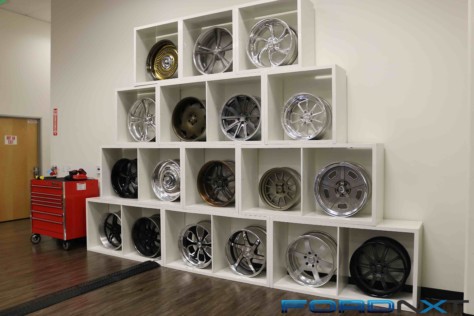 take-a-tour-of-the-american-racing-wheels-showroom-2018-08-30_01-38-45_146672
