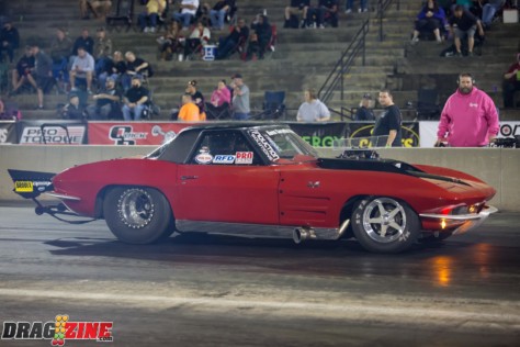the-bad-bull-shannon-pooles-1964-corvette-red-bull-2018-08-23_11-44-30_558122