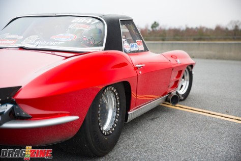 the-bad-bull-shannon-pooles-1964-corvette-red-bull-2018-08-23_11-44-52_178129