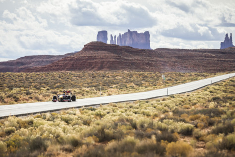 video-watch-this-f1-car-drive-across-america-2018-08-08_17-43-32_969943