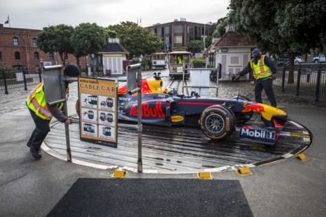 video-watch-this-f1-car-drive-across-america-2018-08-08_17-43-58_613785