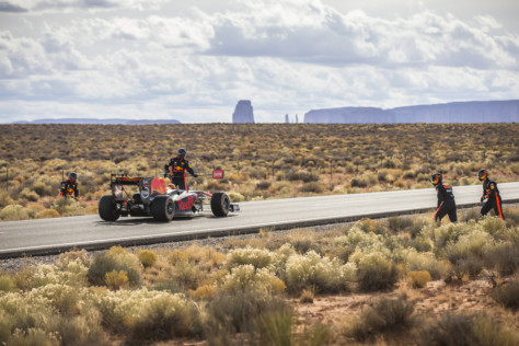 video-watch-this-f1-car-drive-across-america-2018-08-08_17-45-55_024070