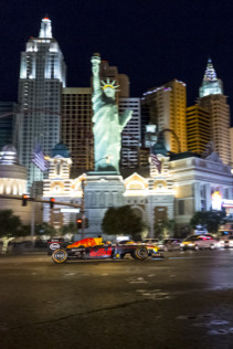 video-watch-this-f1-car-drive-across-america-2018-08-08_17-46-57_867364
