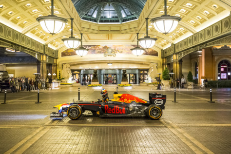 video-watch-this-f1-car-drive-across-america-2018-08-08_17-47-59_002882