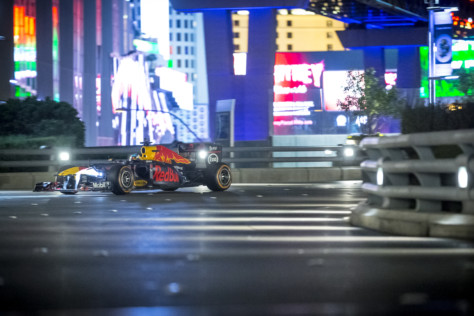 video-watch-this-f1-car-drive-across-america-2018-08-08_17-48-26_420943