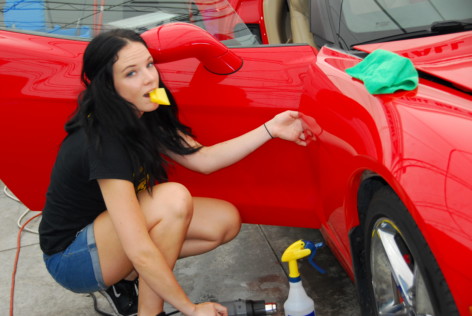 happy-anniversary-at-mid-americas-25th-annual-corvette-funfest-2018-09-27_23-50-02_568322