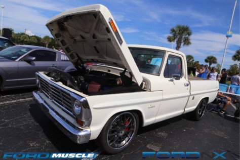 mustang-week-2018-kicks-off-with-a-gigantic-meet-n-greet-2018-09-05_03-25-51_661613