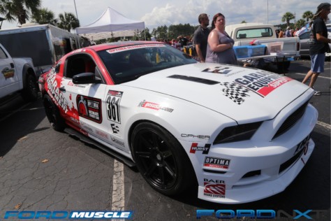 mustang-week-2018-kicks-off-with-a-gigantic-meet-n-greet-2018-09-05_03-26-31_991288