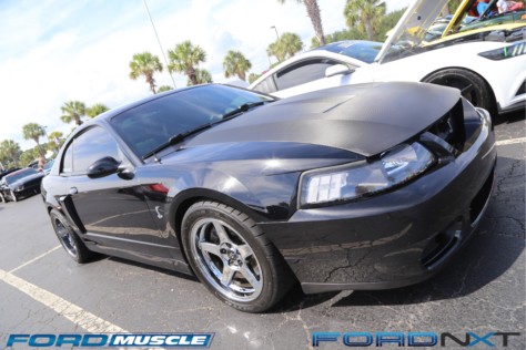 mustang-week-2018-kicks-off-with-a-gigantic-meet-n-greet-2018-09-05_03-28-00_364103