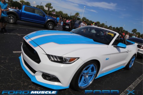 mustang-week-2018-kicks-off-with-a-gigantic-meet-n-greet-2018-09-05_03-36-38_898481
