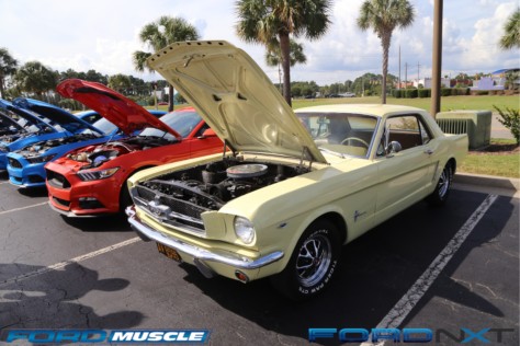 mustang-week-2018-kicks-off-with-a-gigantic-meet-n-greet-2018-09-05_03-48-27_159424