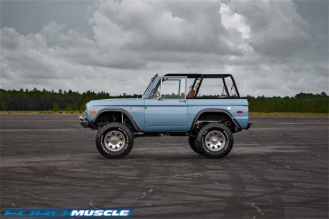 this-coyote-swap-1973-bronco-is-the-new-bronco-you-need-2018-09-16_16-32-26_706539