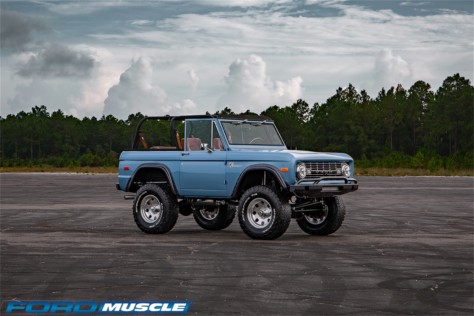 this-coyote-swap-1973-bronco-is-the-new-bronco-you-need-2018-09-16_16-33-20_110487