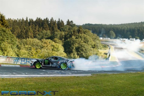vaughn-gittin-jr-destroys-tires-for-12-miles-on-the-nurburgring-2018-09-25_17-51-29_146099