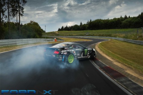 vaughn-gittin-jr-destroys-tires-for-12-miles-on-the-nurburgring-2018-09-25_17-51-52_433892