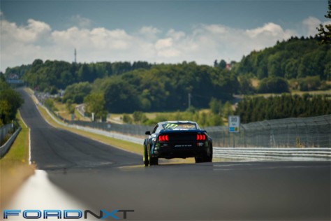 vaughn-gittin-jr-destroys-tires-for-12-miles-on-the-nurburgring-2018-09-25_17-53-57_980909