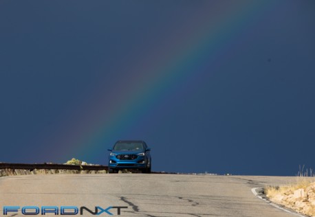 first-drive-the-2019-edge-st-strikes-a-fun-balance-between-performance-practicality-2018-10-08_13-14-13_563833