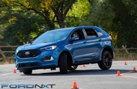 first-drive-the-2019-edge-st-strikes-a-fun-balance-between-performance-practicality-2018-10-08_13-19-43_160166